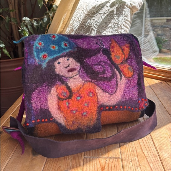 Handcrafted Artistic Felted Wool Bag - Picture 1 of 7